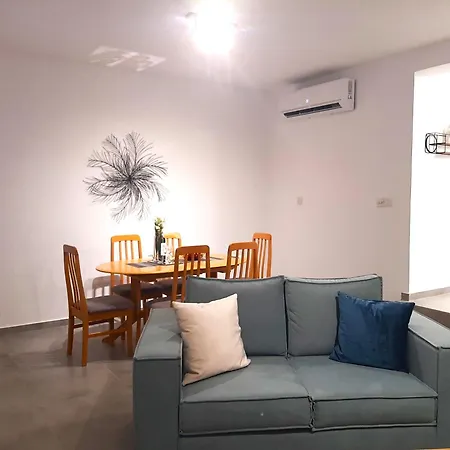 בית נופש H&o Elegant Maisonette In Paradise Garden *